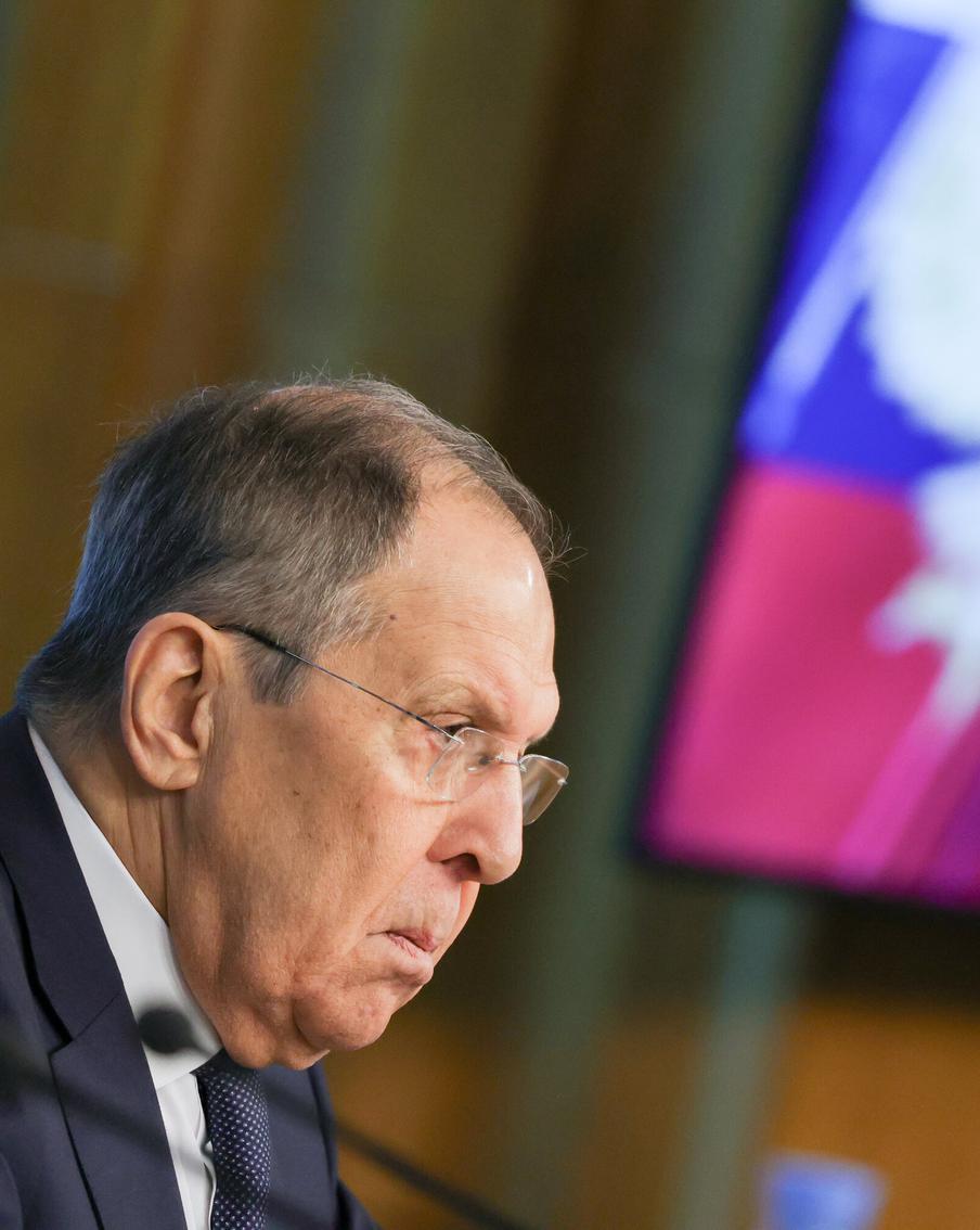 Лавров заявил, что США теперь не готовы к своим предложениям по Украине. Россия согласилась с предложениями Соединённых Штатов, выдвинутыми во время встречи президентов Владимира Путина и Дональда Трампа в Анкоридже в августе, однако американская сторона ныне отказывается от собственных инициатив. Об этом заявил министр иностранных дел Российской Федерации Сергей Лавров в интервью телеканалу TV BRICS