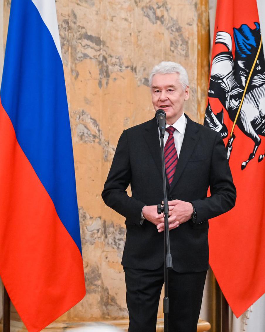 Сергей Собянин объявил о начале приёма заявок на конкурс "Новатор Москвы". Сергей Собянин, мэр Москвы, в своём официальном канале объявил о начале приёма заявок на седьмой конкурс инновационных разработок "Новатор Москвы". Он отметил, что конкурс направлен на поддержку создателей технологических решений, стремящихся вывести свои разработки на рынок и внедрить их в городскую среду