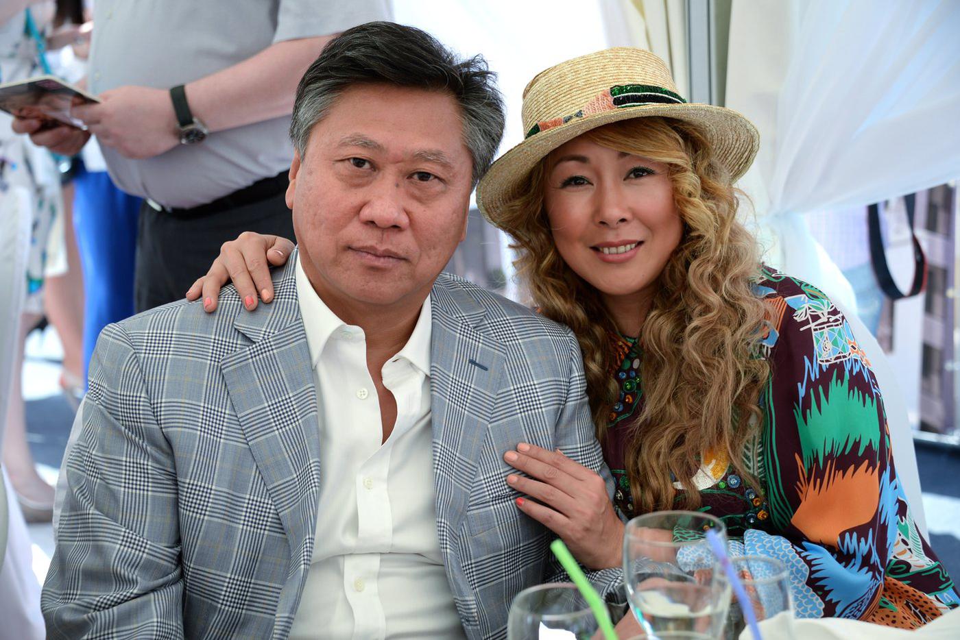 Сергей Цой с супругой певицей Анитой Цой.