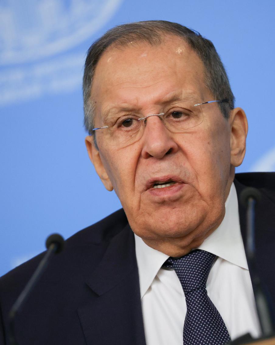 Лавров: союзниками России являются армия, флот и Воздушно-космические силы. В интервью телеканалу НТВ глава российского Министерства иностранных дел Сергей Лавров отметил, что Вооружённые силы Российской Федерации, включая армию, флот и Воздушно-космические силы, являются главными союзниками страны