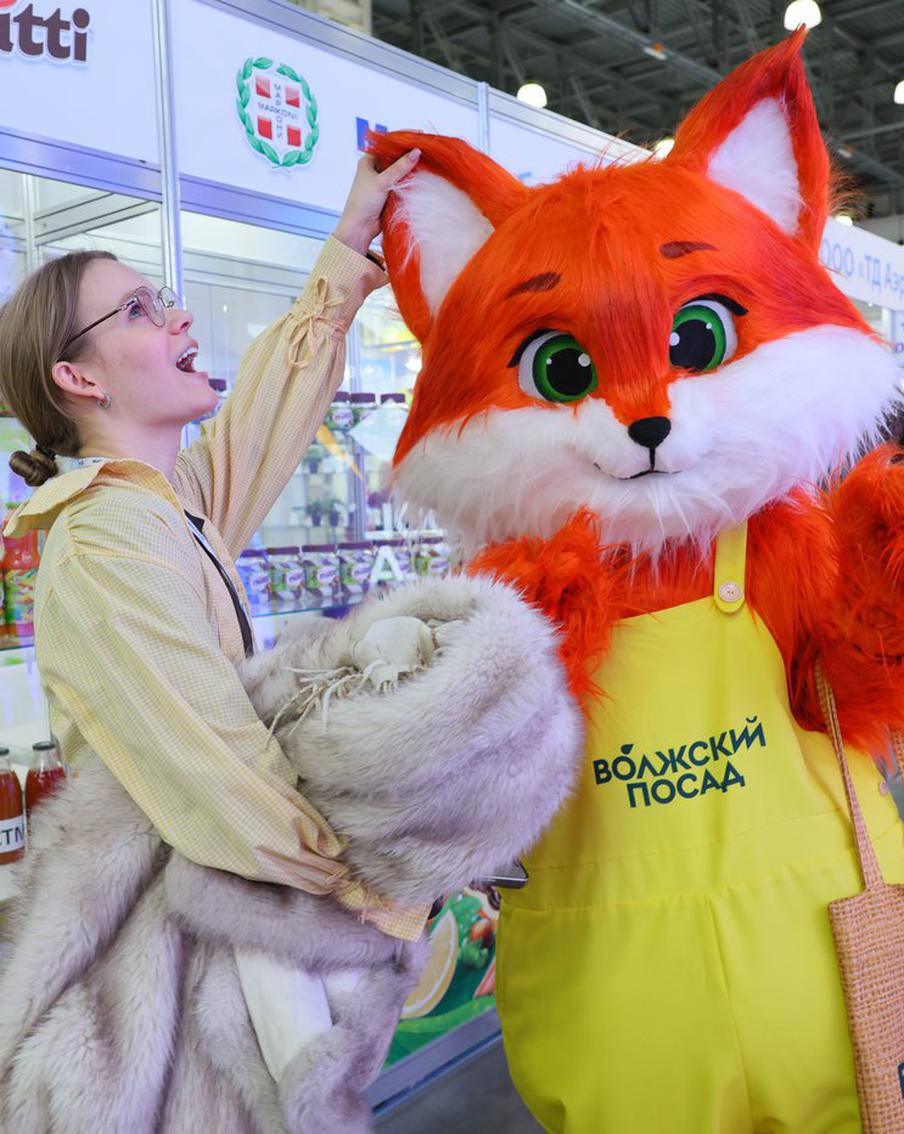 Питьевой салат и рисовые шарики: какие трендовые новинки мы нашли на "Продэкспо"