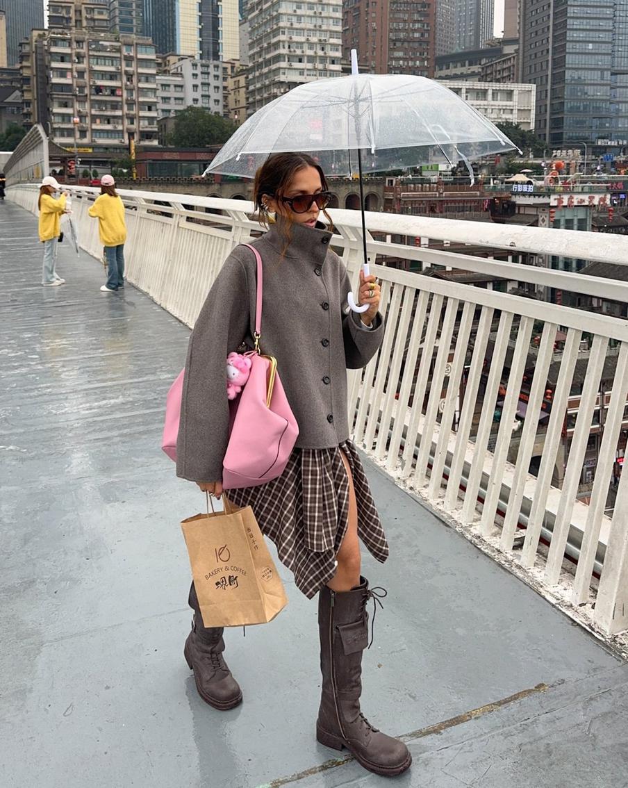 Точечно добавляйте броские аксессуары.