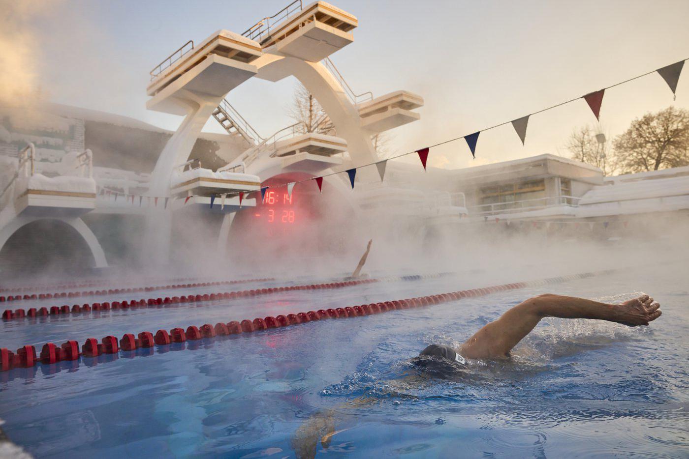Меняем пуховик на купальник: собрали открытые зимние бассейны Москвы