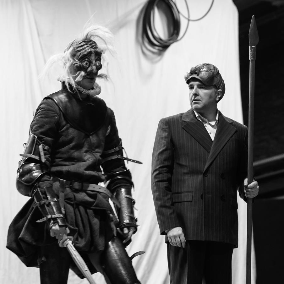 Сцена из спектакля "Дон Кихот".