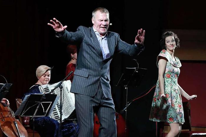 Анатолий Журавлев рассказал о спектакле "Клавдия" в Театре на Юго-Западе