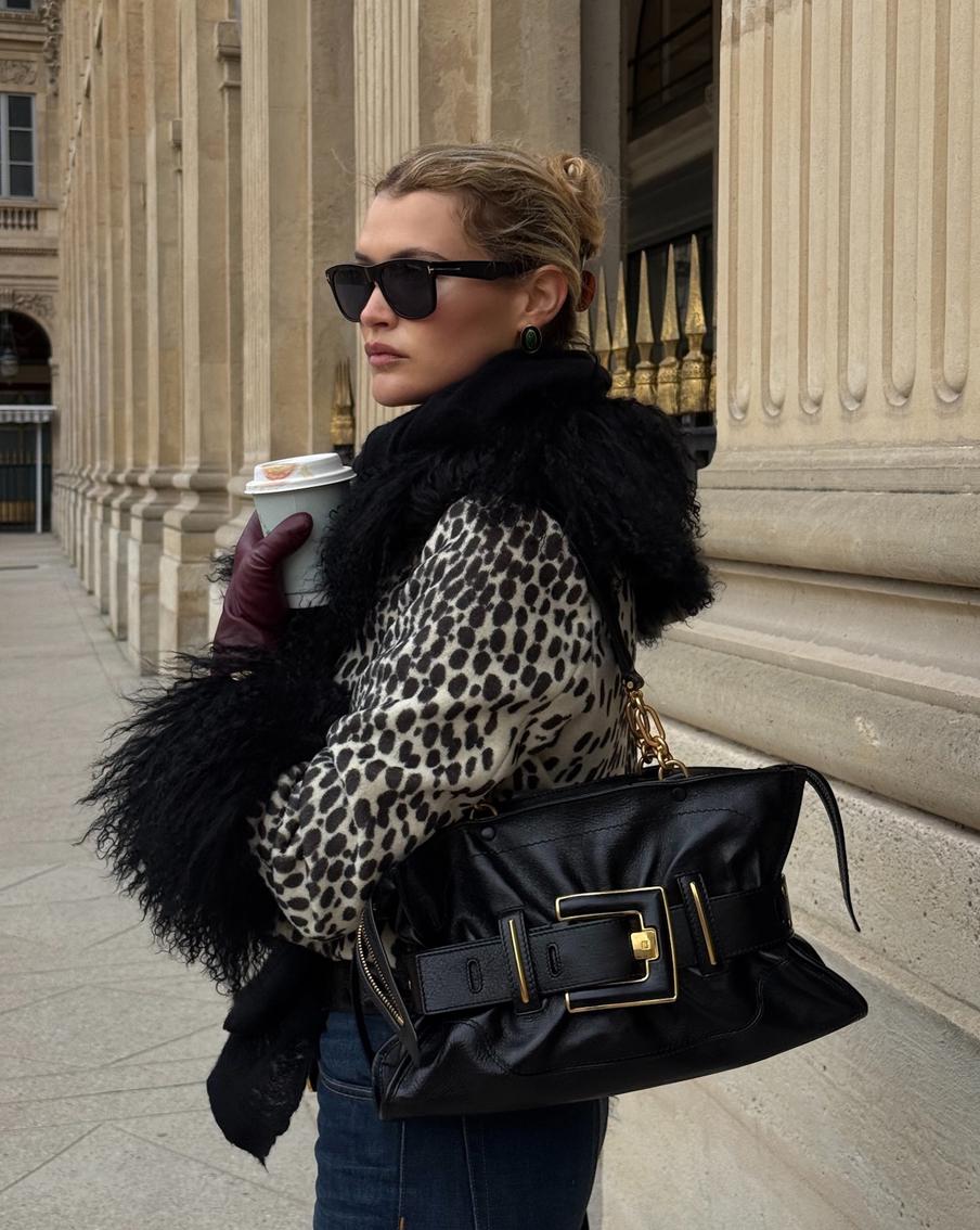 Ремни на сумках могут быть как тонкие и деликатные, так и крупные акцентные.