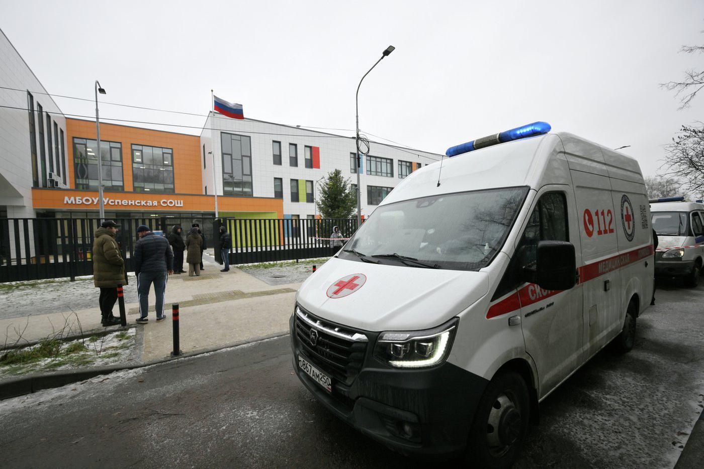 Кризис взросления: как россияне могут уберечь детей от деструктивных движений