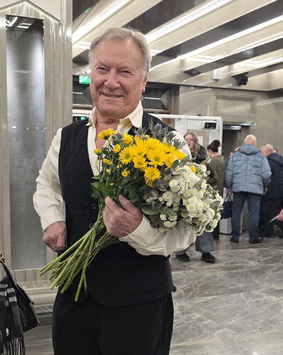 Сергей Шакуров пришёл поддержать Михаила Ефремова.