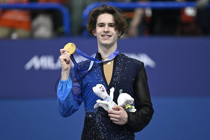 Казахский фигурист одержал сенсационную победу на Олимпиаде в Италии
