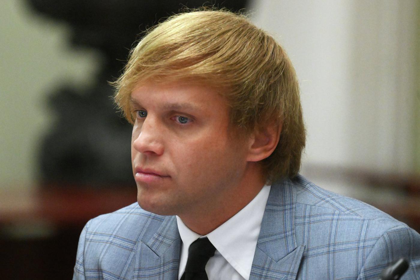 Победителя шоу "Танцы со звёздами" Леденёва отпустили под подписку о невыезде