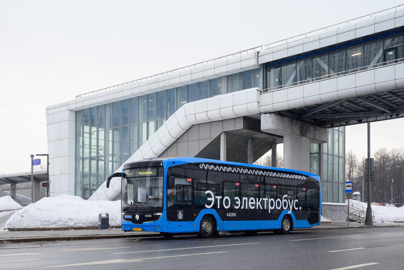 В 3 районах на востоке Москвы электробусы вышли на новый маршрут