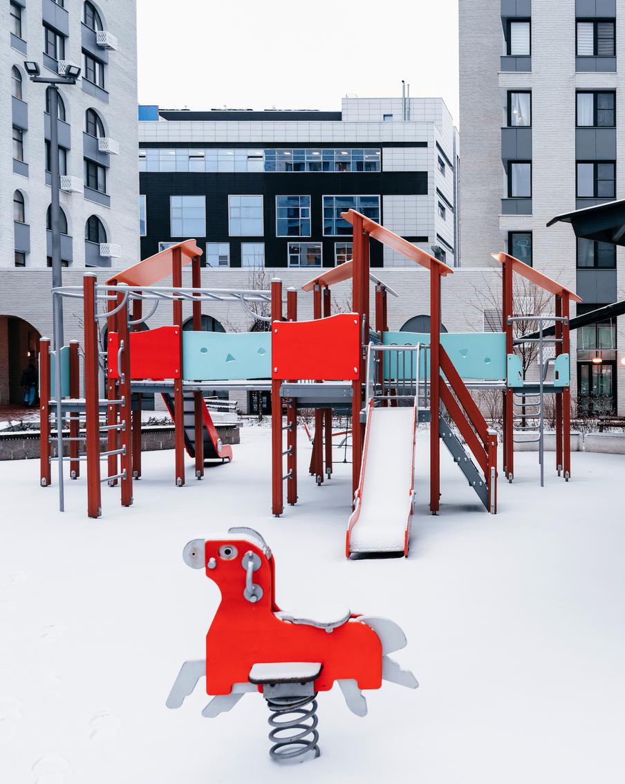 Ефимов: более 280 детских и спортивных площадок оборудовали во дворах новостроек по реновации