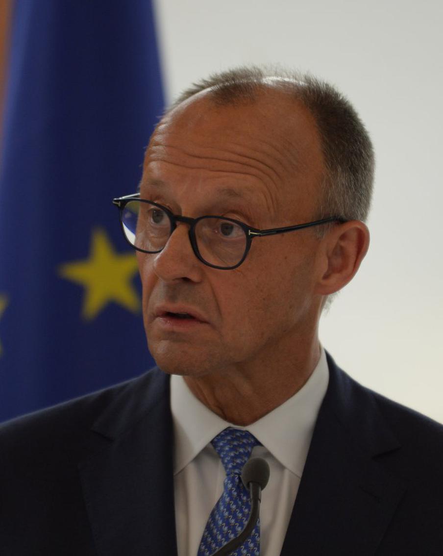 Германия не смогла купить оружие Украине за замороженные активы России. Немецкие власти не смогли добиться использования замороженных в ЕС российских активов при закупке оружия для ВСУ. Отмечается, что Евросоюз располагает более 90 миллиардами евро российских активов