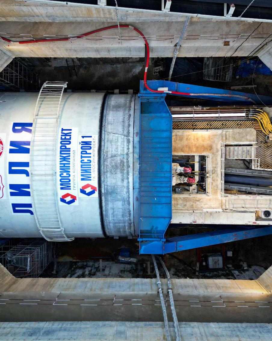Владимир Ефимов: на строительстве станции метро "Строгино" более чем наполовину готов котлован