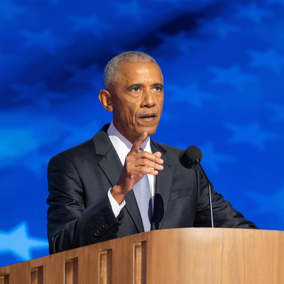 Экс-президент США Барак Обама заявил о существовании инопланетян. Бывший американский лидер и активный представитель Демократической партии США Барак Обама подтвердил, что инопланетяне реальны. Он подчеркнул, что их жизнь мало похожа на устоявшиеся стереотипы