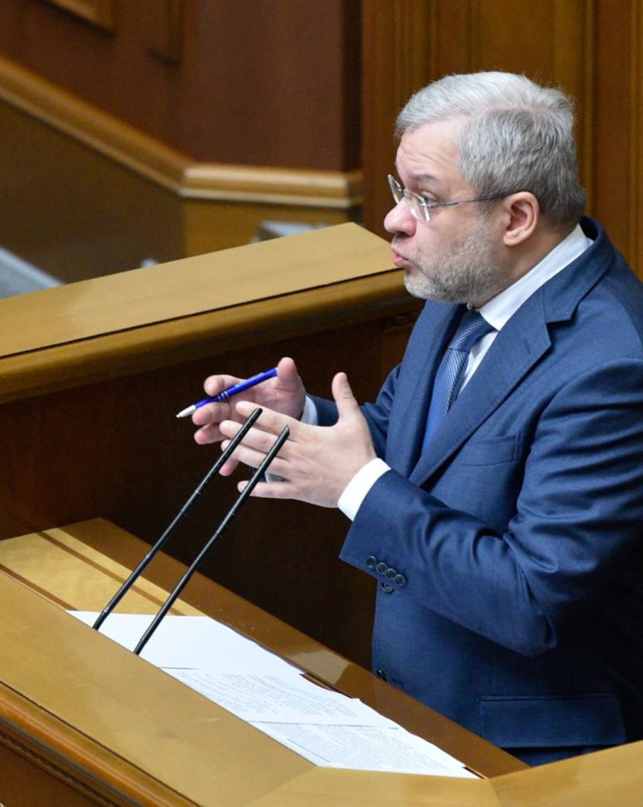 НАБУ задержало экс-министра энергетики Украины Галущенко при попытке бегства. Национальное антикоррупционное бюро Украины (НАБУ) официально подтвердило задержание бывшего министра энергетики Германа Галущенко. Это событие было ранее освещено источниками издания "Украинская правда", которые сообщили о попытке Галущенко покинуть страну