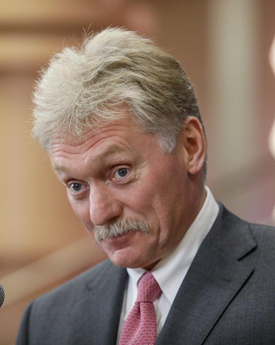 Песков: на переговорах России и Украины в Женеве обсудят вопрос территорий. Дмитрий Песков, официальный представитель Кремля, заявил, что предстоящие мирные переговоры между Россией и Украиной в Женеве будут касаться широкого спектра тем, включая территориальные вопросы