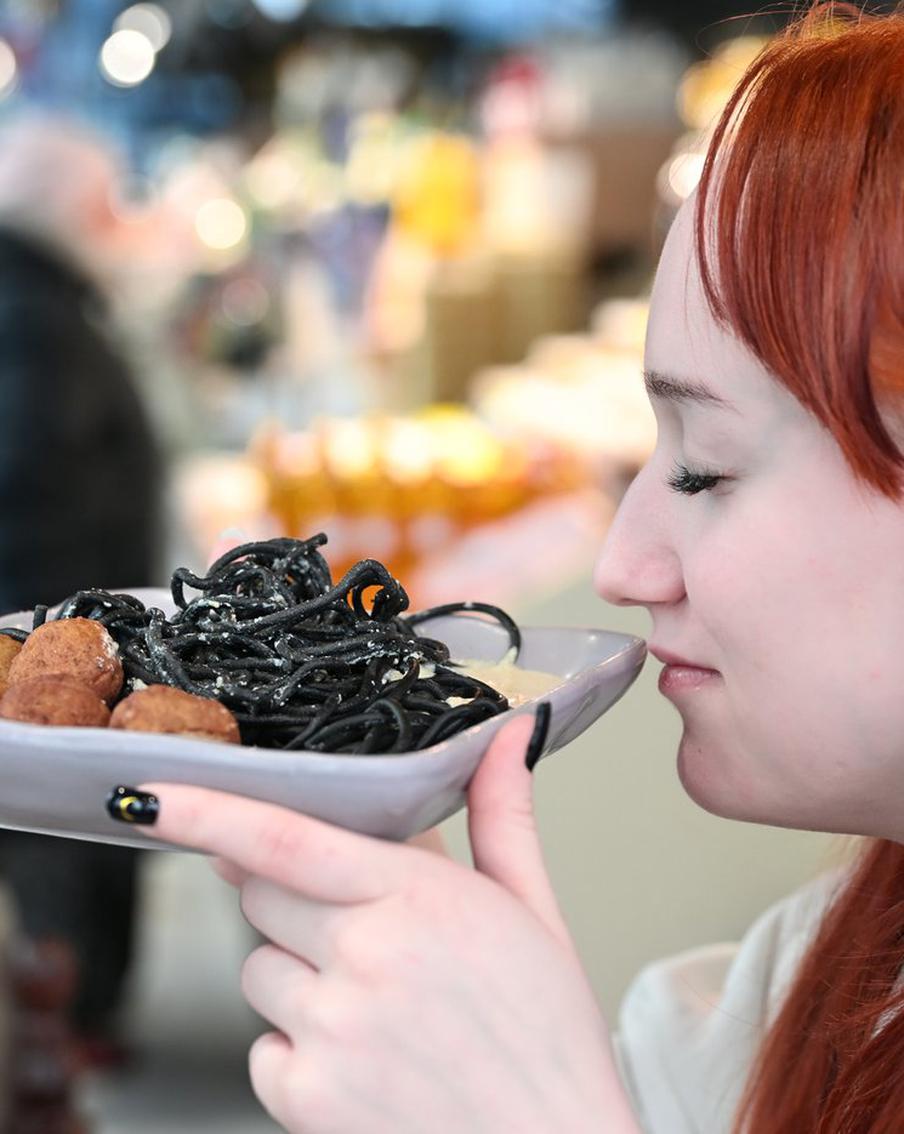 Паста со шпинатом и свеклой: на московской ярмарке в Кузьминках открылось новое кафе