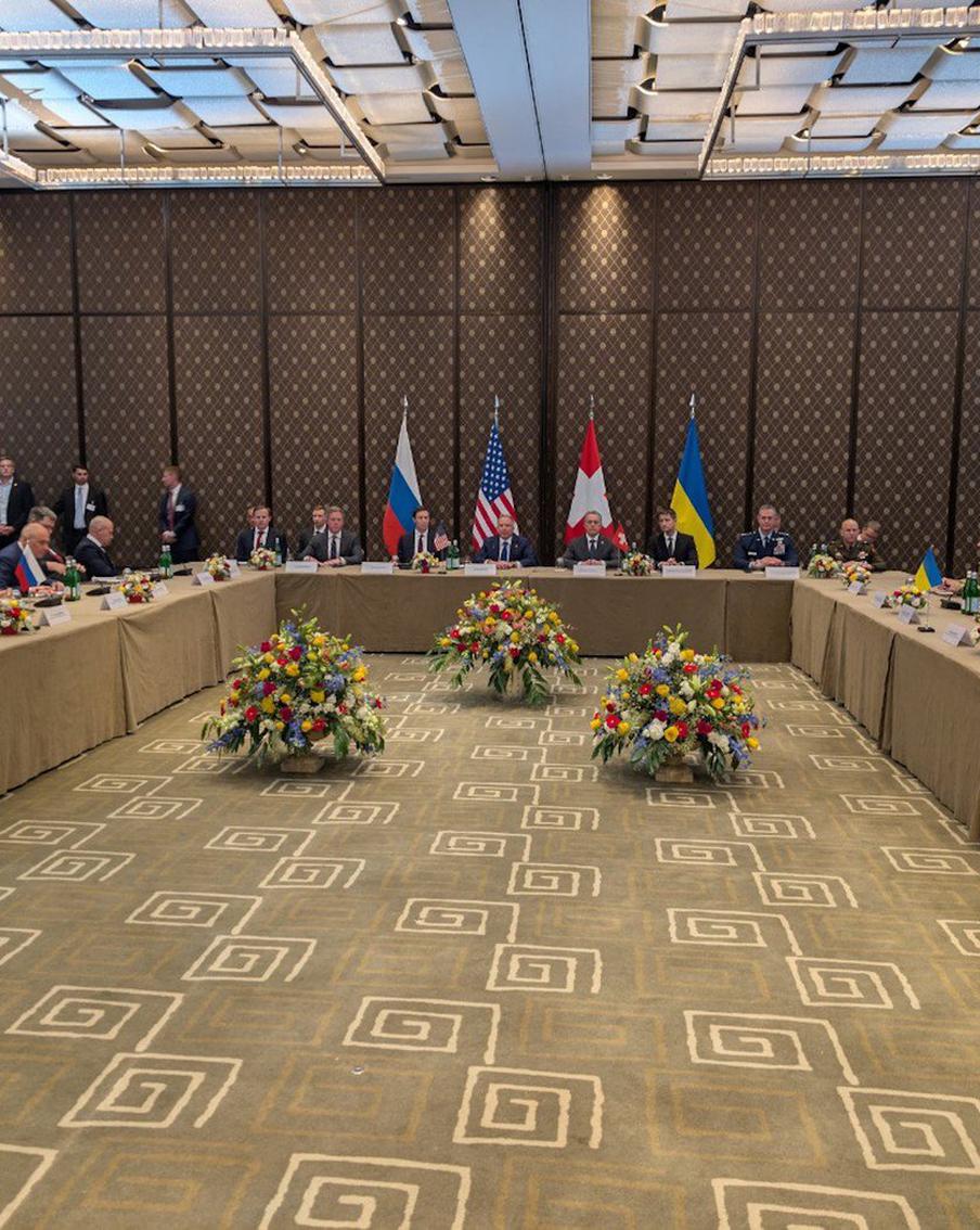 Что означает возвращение Мединского для переговоров РФ, Украины и США в Женеве