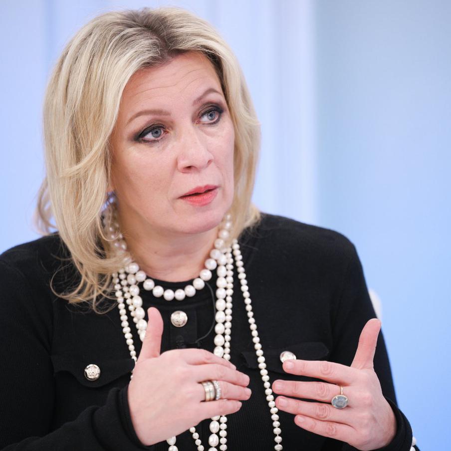 МИД: информацию о переговорах в Женеве представят по линии делегации России. Мария Захарова, официальный представитель Министерства иностранных дел России, поделилась важной информацией о переговорах, посвящённых украинскому урегулированию, которые прошли в Женеве. По её словам, российская делегация вскоре обнародует все подробности о достигнутых результатах