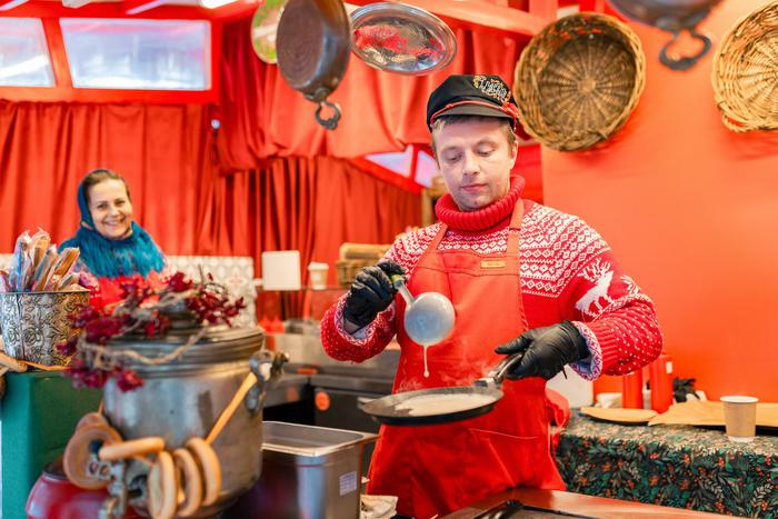 Масленичные ярмарки открылись в центре и других округах столицы