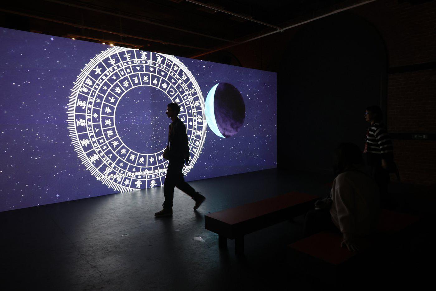 Выставка "Праздник Весны. Новый год в старом Пекине" открыта до 31 мая.