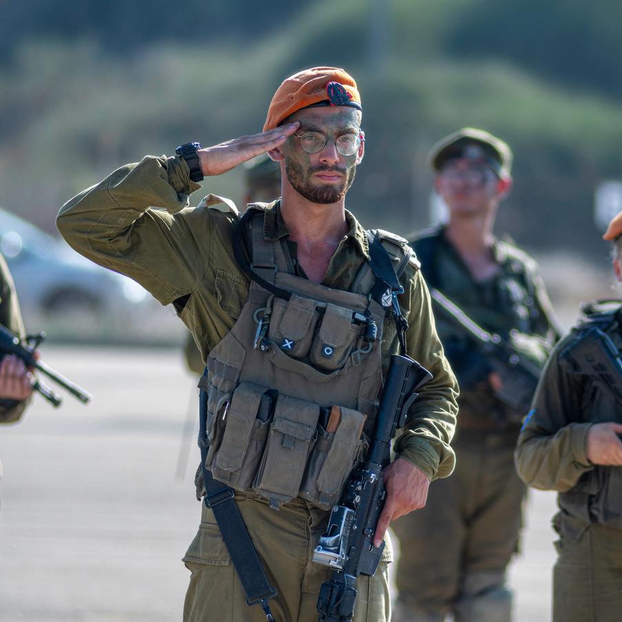 Израиль перевёл армию в режим повышенной готовности на фоне угрозы конфликта. Военные и службы гражданской обороны Израиля получили распоряжение усилить подготовку к возможному развитию боевых действий. Поводом стали опасения ответных шагов со стороны Тегерана в случае эскалации