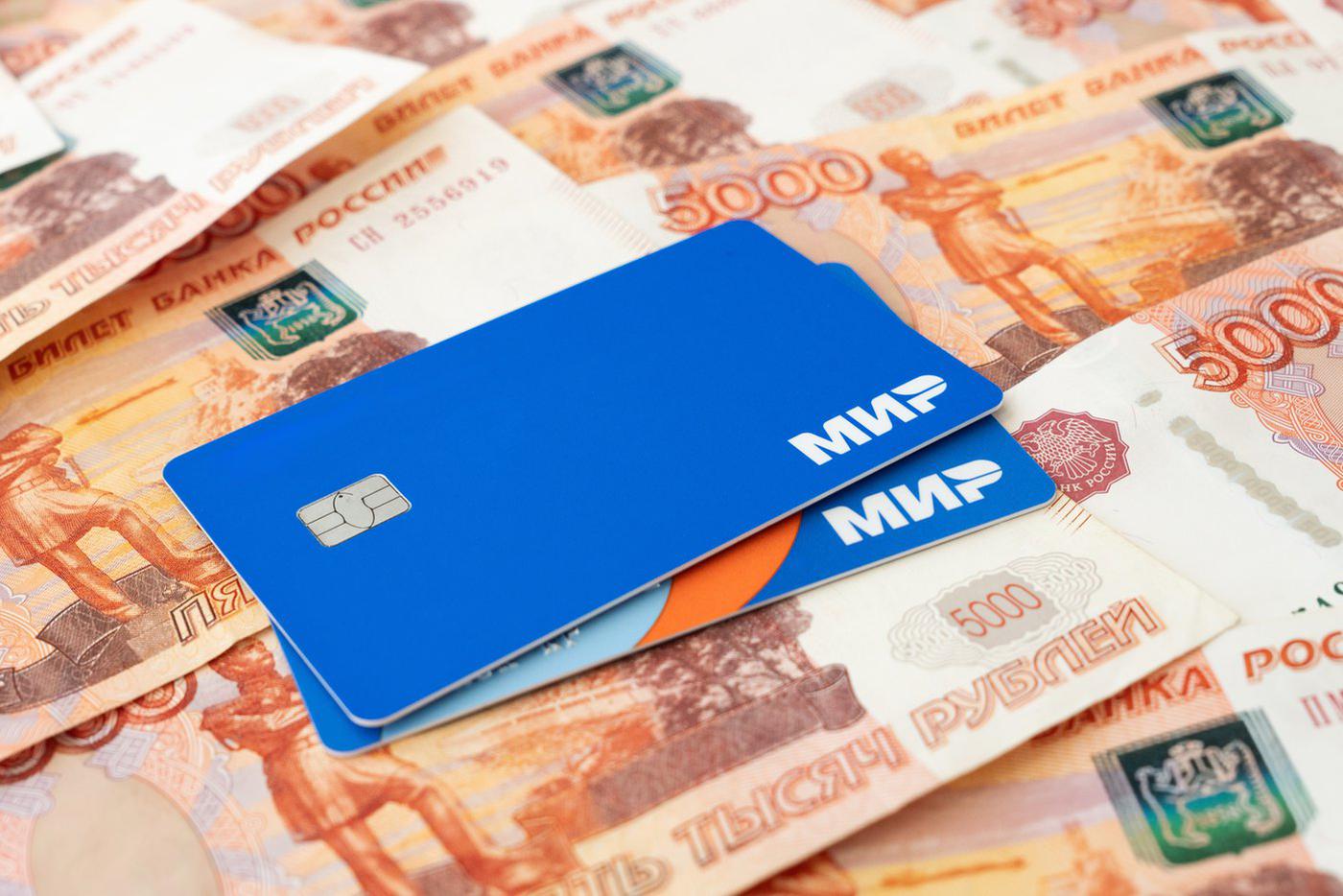 Как заработать на кредитной карте с льготным периодом?