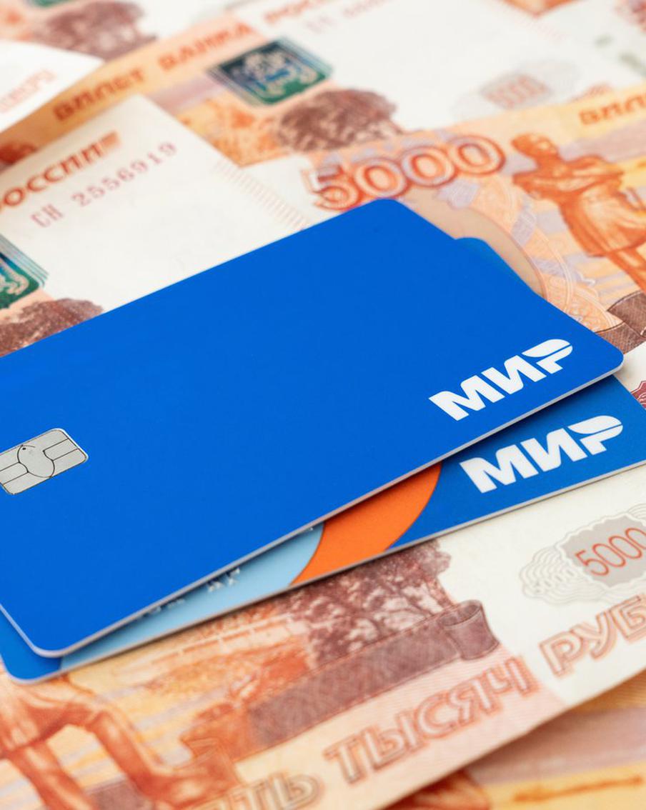 Кредитка плюс вклад: легальная схема заработать на деньгах банка