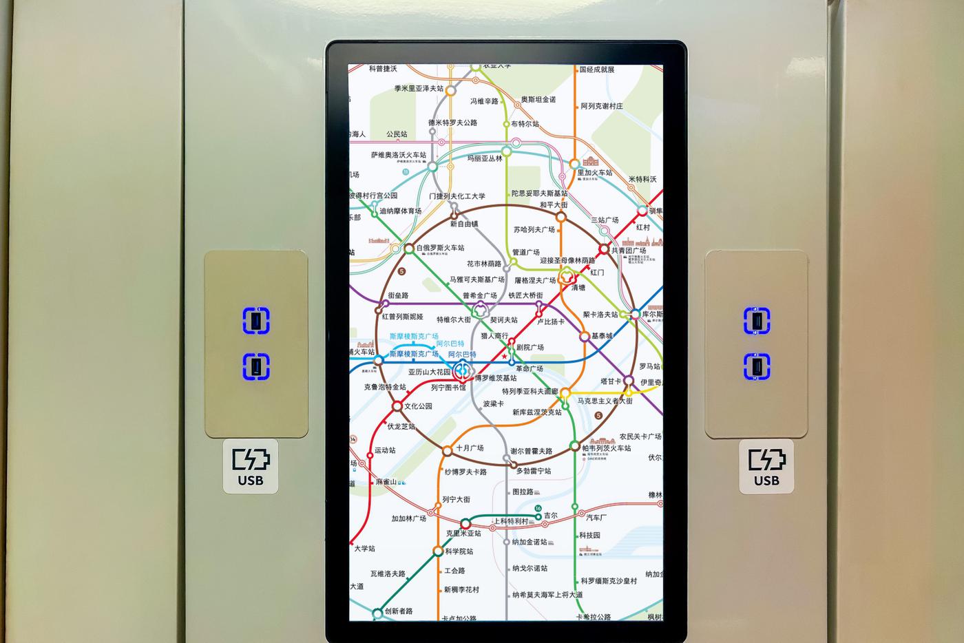 Схему метро на китайском языке внедрили в сенсорные экраны в поездах