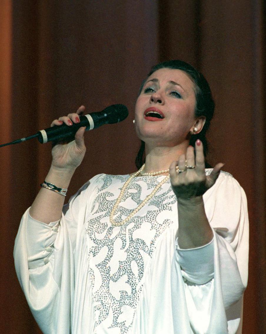 Правду о полной драм и горя жизни Валентины Толкуновой рассказали через 16 лет после ухода певицы