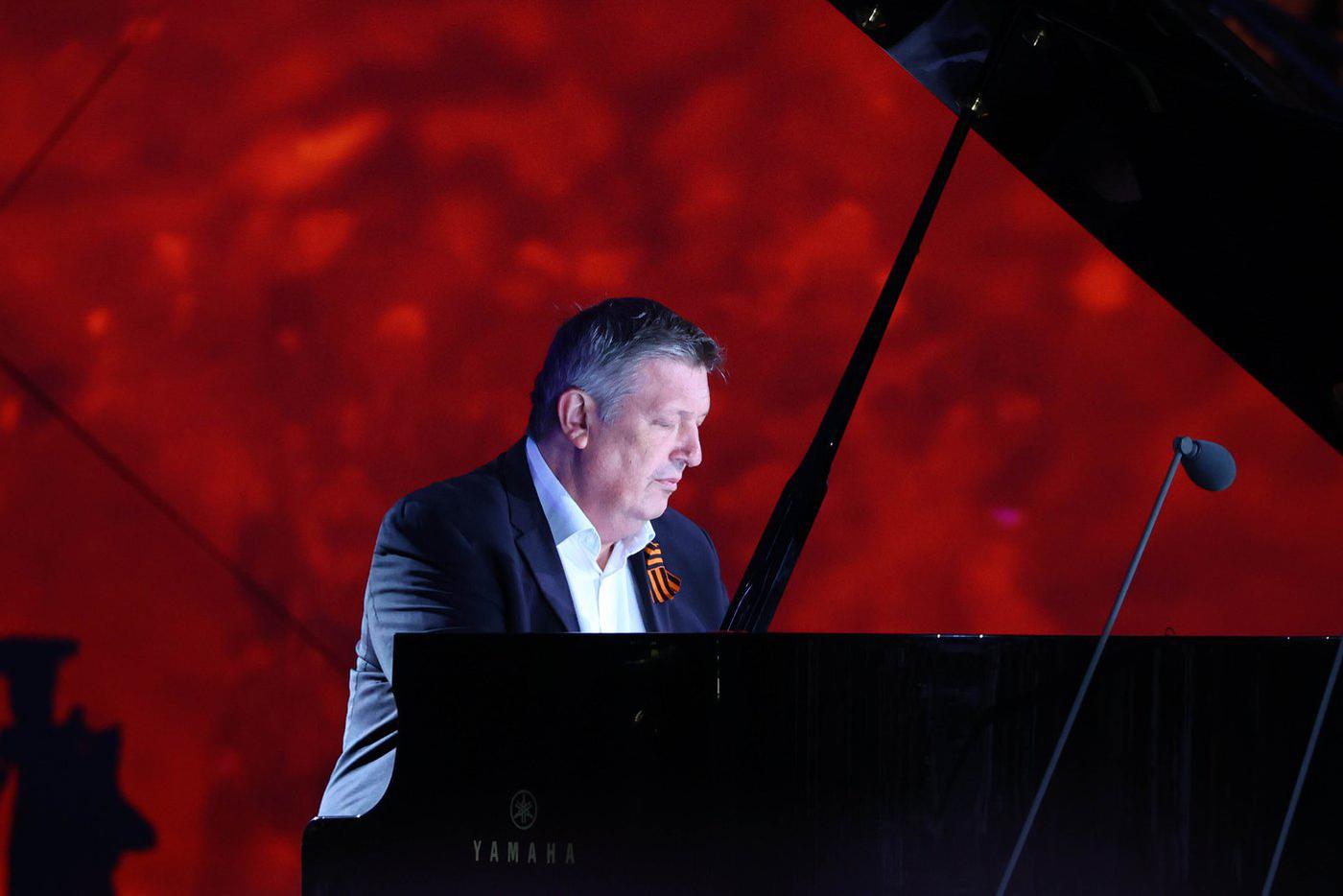 Известного пианиста Бориса Березовского можно будет послушать в зале Зарядье