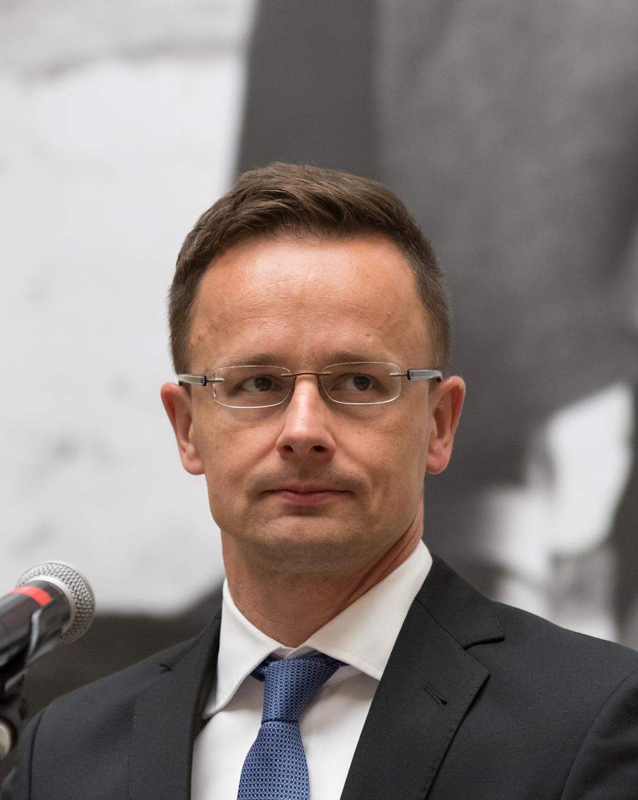 Власти Венгрии рассказали, в каком случае поддержат кредит ЕС для Украины. Венгерские власти поддержат идею предоставления Украине нового европейского кредита только в случае возобновления транзита российской нефти в страну