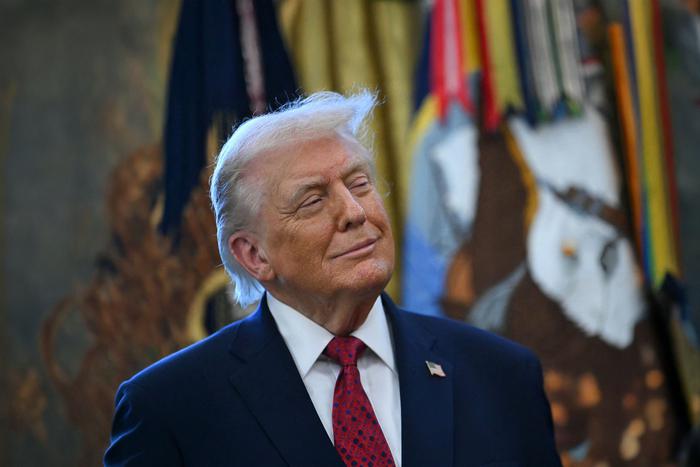 Американский президент заявил о введении новых пошлин против всего мира с 24 февраля