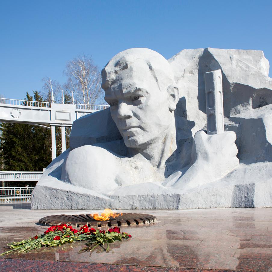 Власти Альметьевского района рассказали о последствиях атаки дронов ВСУ. Руководство подвергшегося ранее атаке украинских беспилотников Альметьевского района Татарстана рассказало о последствиях налёта дронов ВСУ