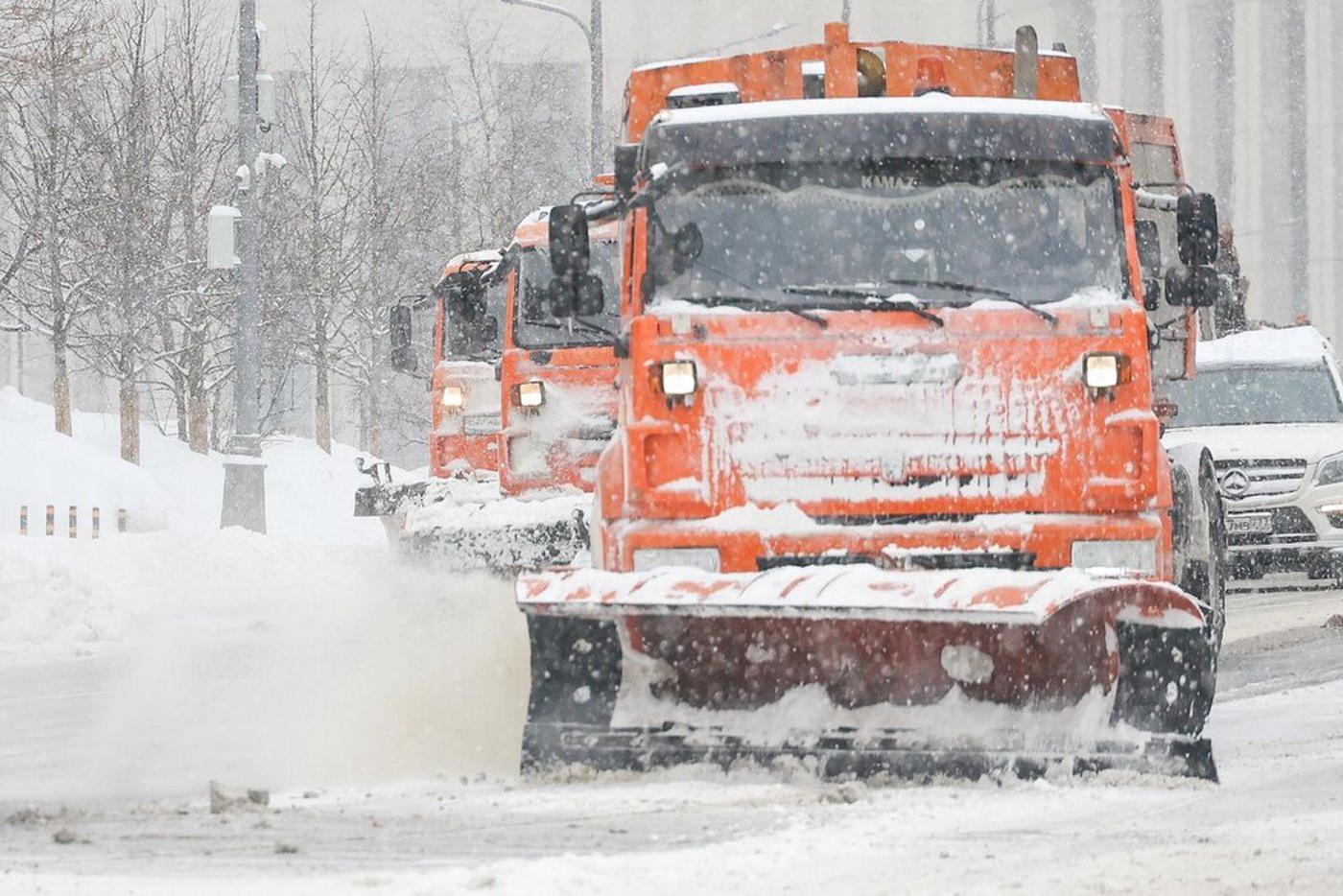 Жители Германии подумали, что видео об уборке снега в Москве сделано ИИ