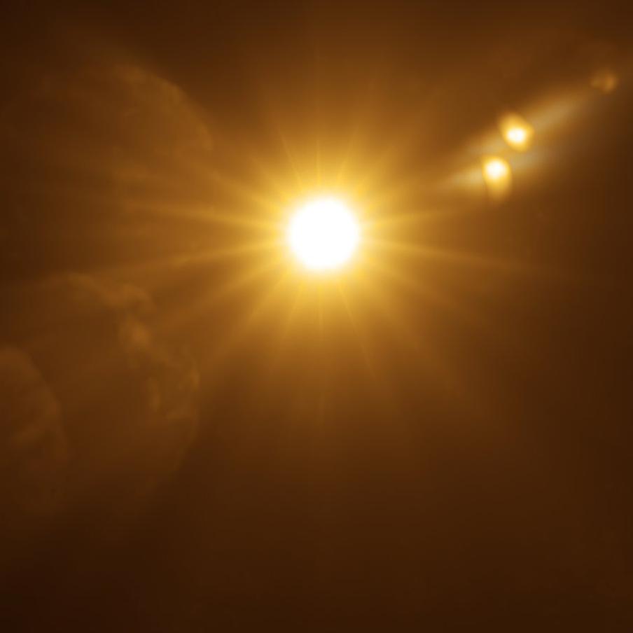 На Солнце пропали все пятна. Лаборатория солнечной астрономии Института космических исследований Российской академии наук сообщила о том, что на поверхности Солнца, обращённой к Земле, не наблюдается ни одного пятна