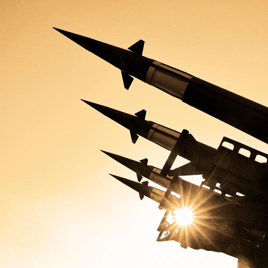 Песков: на Эстонию нацелят ядерное оружие, если она нацелит его на Россию. В беседе с журналистом Павлом Зарубиным пресс-секретарь президента Российской Федерации Дмитрий Песков заявил, что в случае размещения ядерного оружия на территории Эстонии, направленного против России, будут приняты адекватные ответные меры