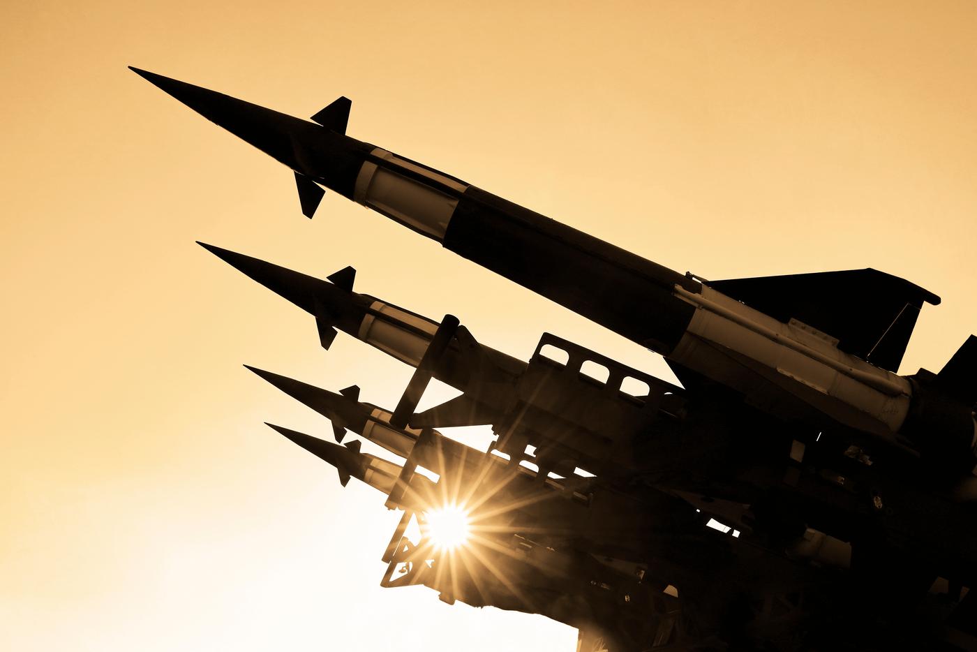 Песков: на Эстонию нацелят ядерное оружие, если она нацелит его на Россию