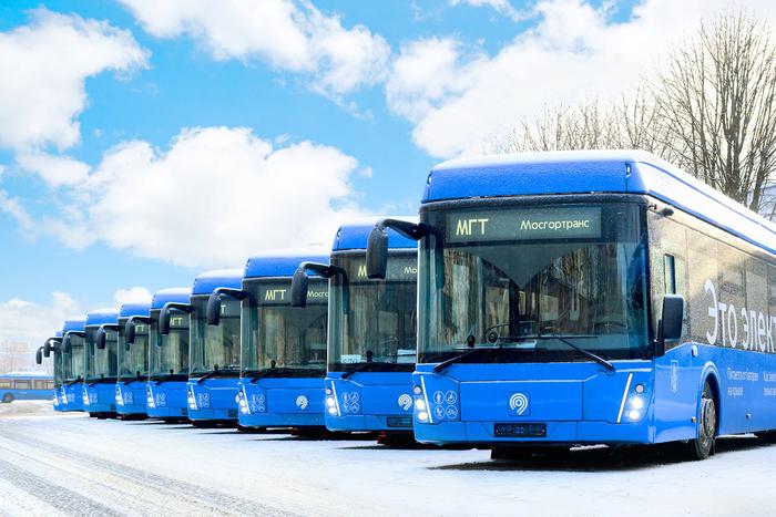 В Москву начали приходить современные электробусы ЛиАЗ-6274