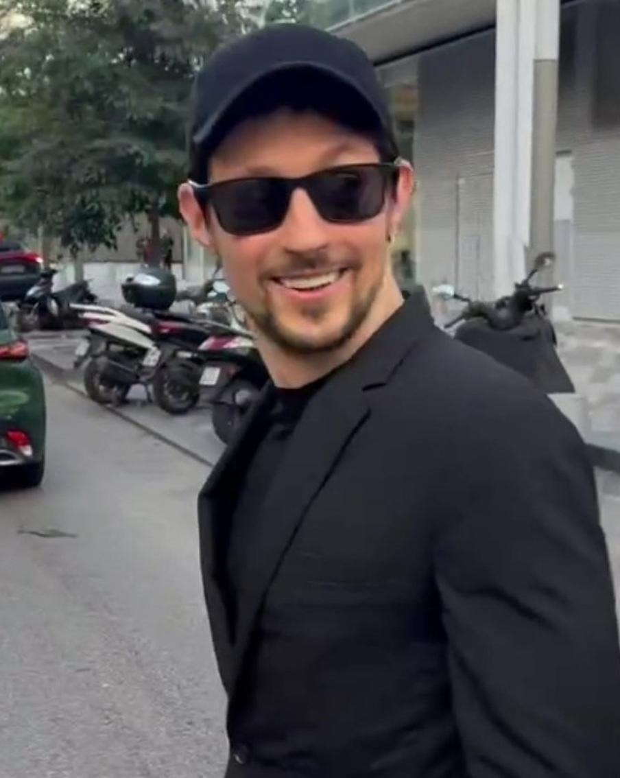 "Российская газета": действия Дурова расследуют в деле о содействии терроризму. Как стало известно из публикации "Российской газеты", в отношении сооснователя Telegram Павла Дурова возбуждено уголовное дело по статье 205.1 УК РФ ("Содействие террористической деятельности")