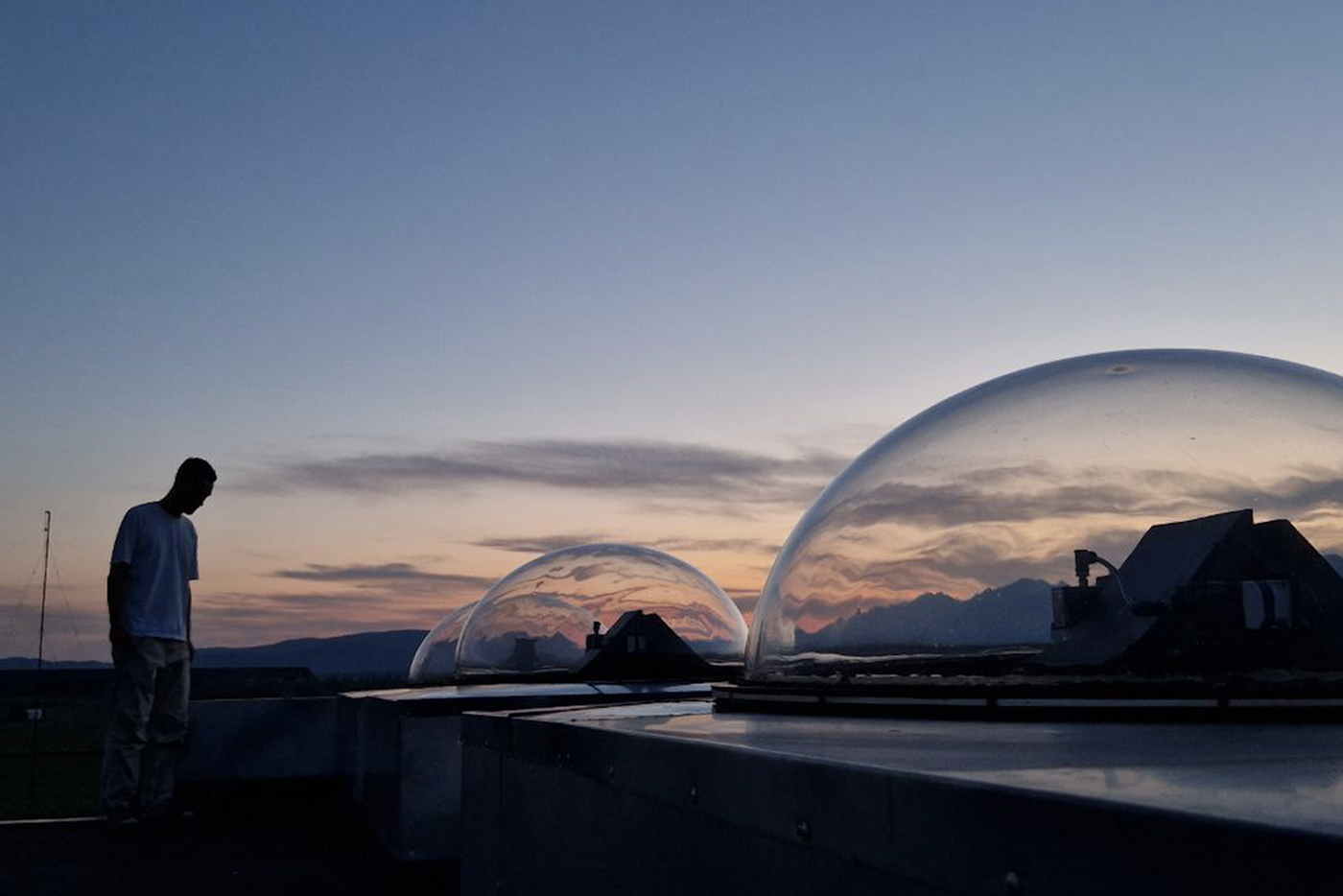 Центр управления и сбора информации будет располагаться рядом с институтом РАН. Учёные отмечают, что получаемые данные уже можно назвать уникальными.