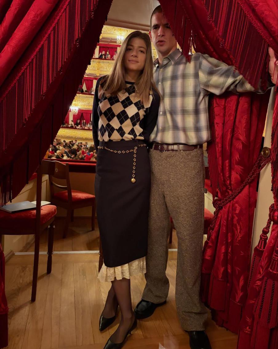 Парный выход Саши Новиковой и Федука.