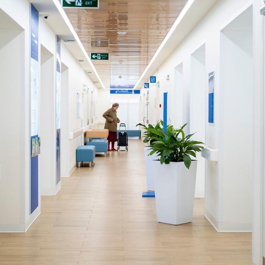 В московской больнице спасли школьника, вдохнувшего кондитерскую присыпку. В Московской детской больнице имени Н. Ф. Филатова был спасён десятилетний мальчик, который попал в реанимацию из-за проблем с дыханием после вдыхания кондитерской присыпки