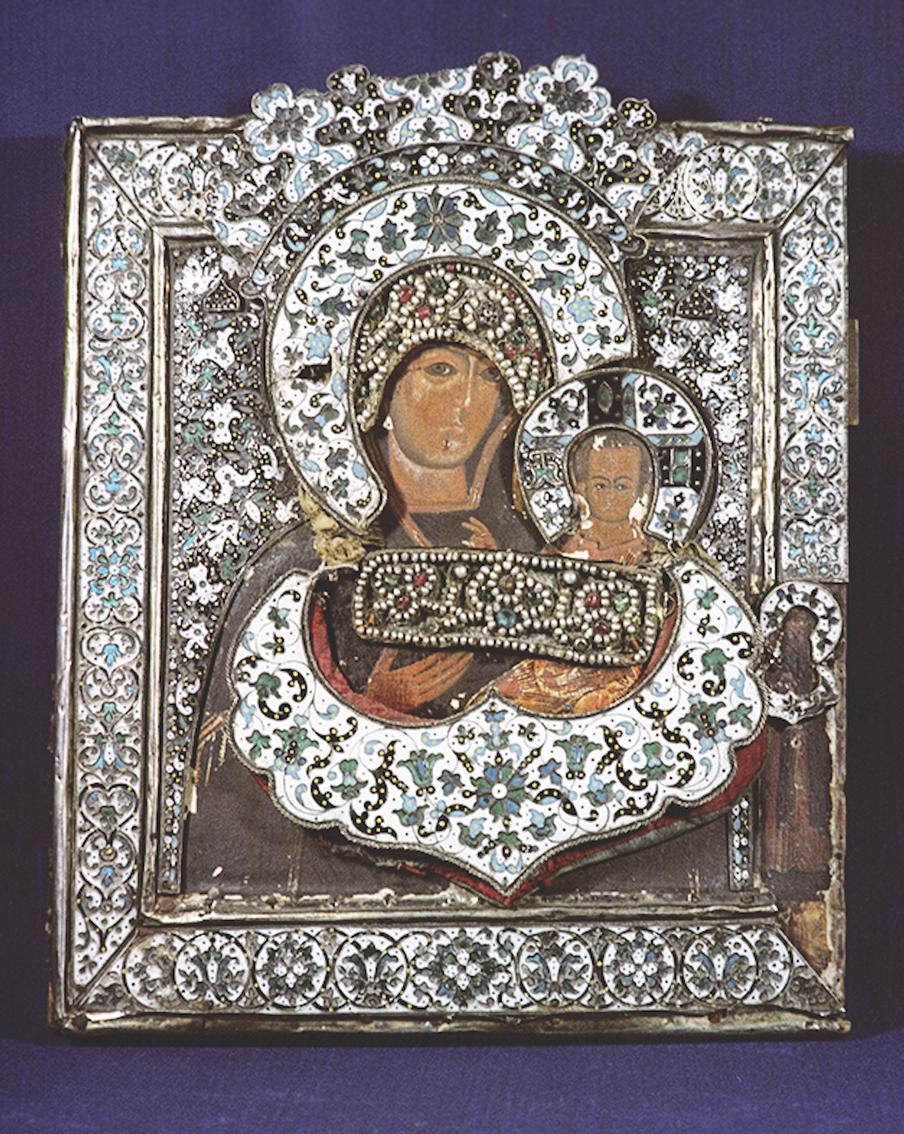 Иверская икона Божией Матери: от чего защищает и другие легендарные иконы