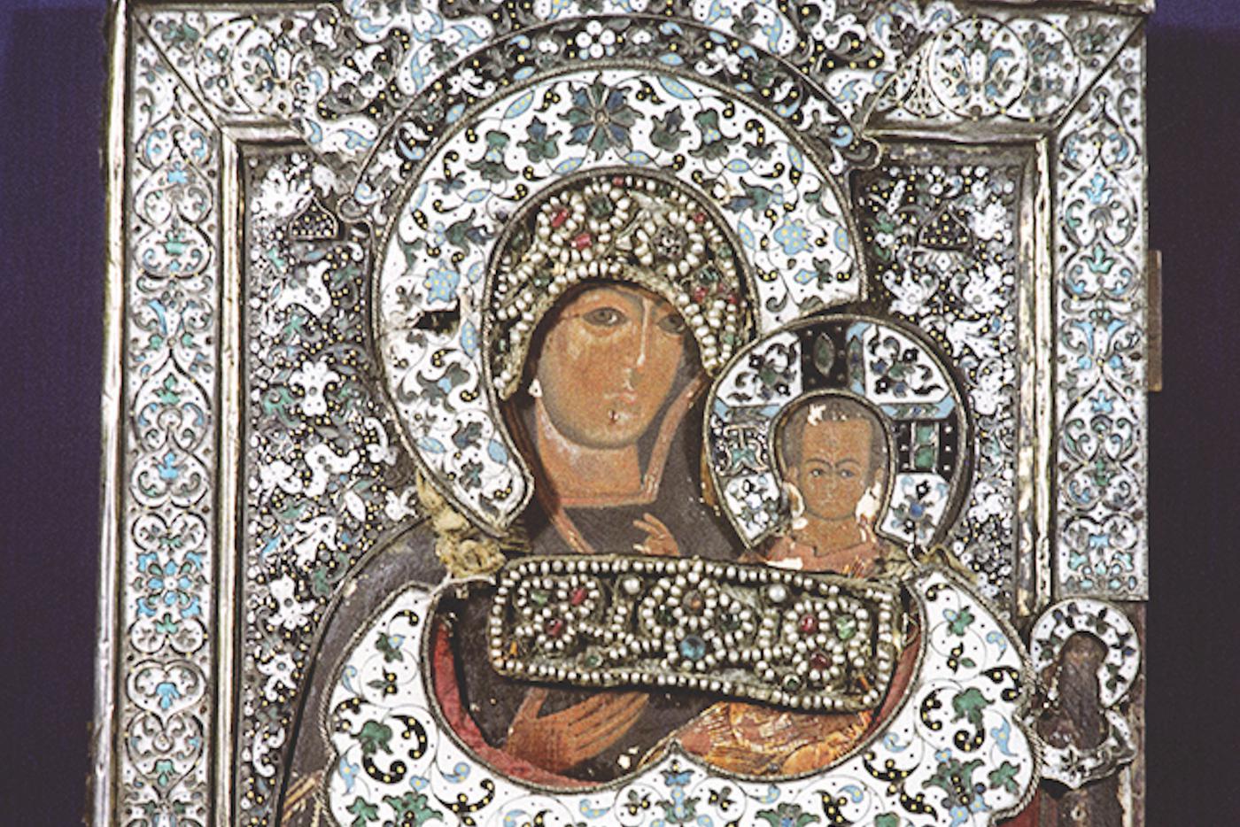 День памяти Иверской иконы Божией Матери: от чего защищает и другие легендарные иконы