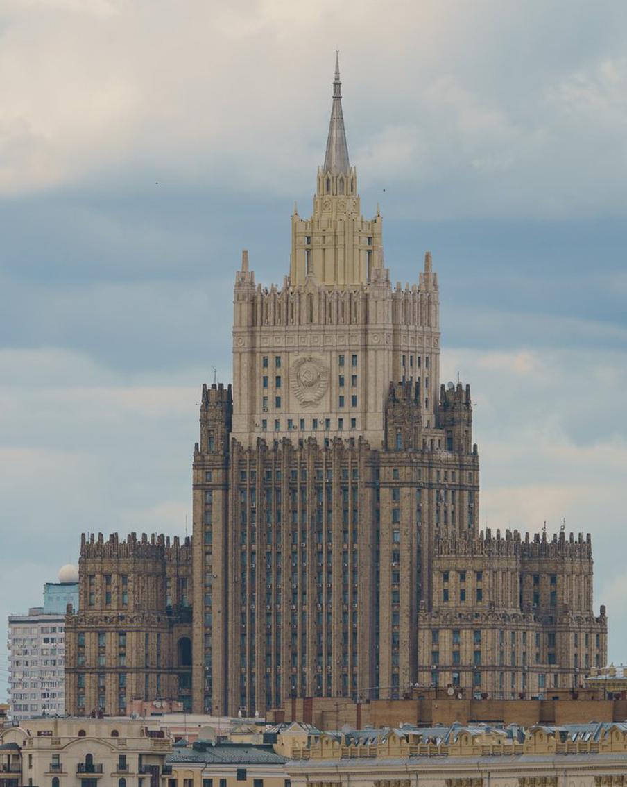 МИД заявил о применении отравляющих веществ ВСУ и передаче данных в ООН. В российском внешнеполитическом ведомстве сообщили о зафиксированных случаях использования химических соединений против военных и мирных жителей. Материалы направляются в международные структуры