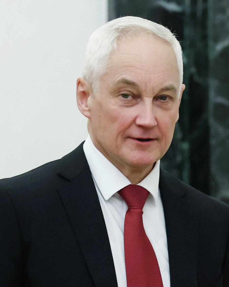 Белоусов обратился к военным в День Сил специальных операций ВС России. Министр обороны России подписал приказ № 120 и поздравил военнослужащих и ветеранов с профессиональным праздником, отметив их вклад в укрепление безопасности страны