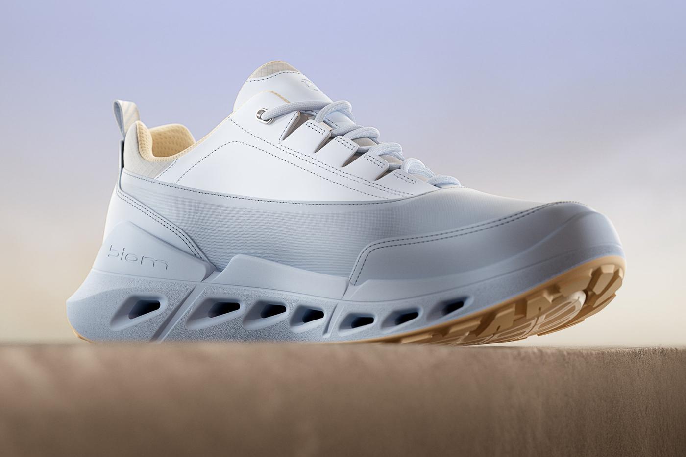 Кроссовки подходят как для динамичного ритма города, так и для активного отдыха на природе.