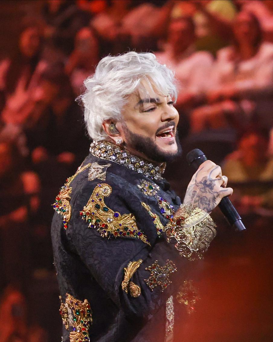 "Я никогда не изменял себе": Киркоров – о публичном одиночестве, Пугачёвой и деньгах